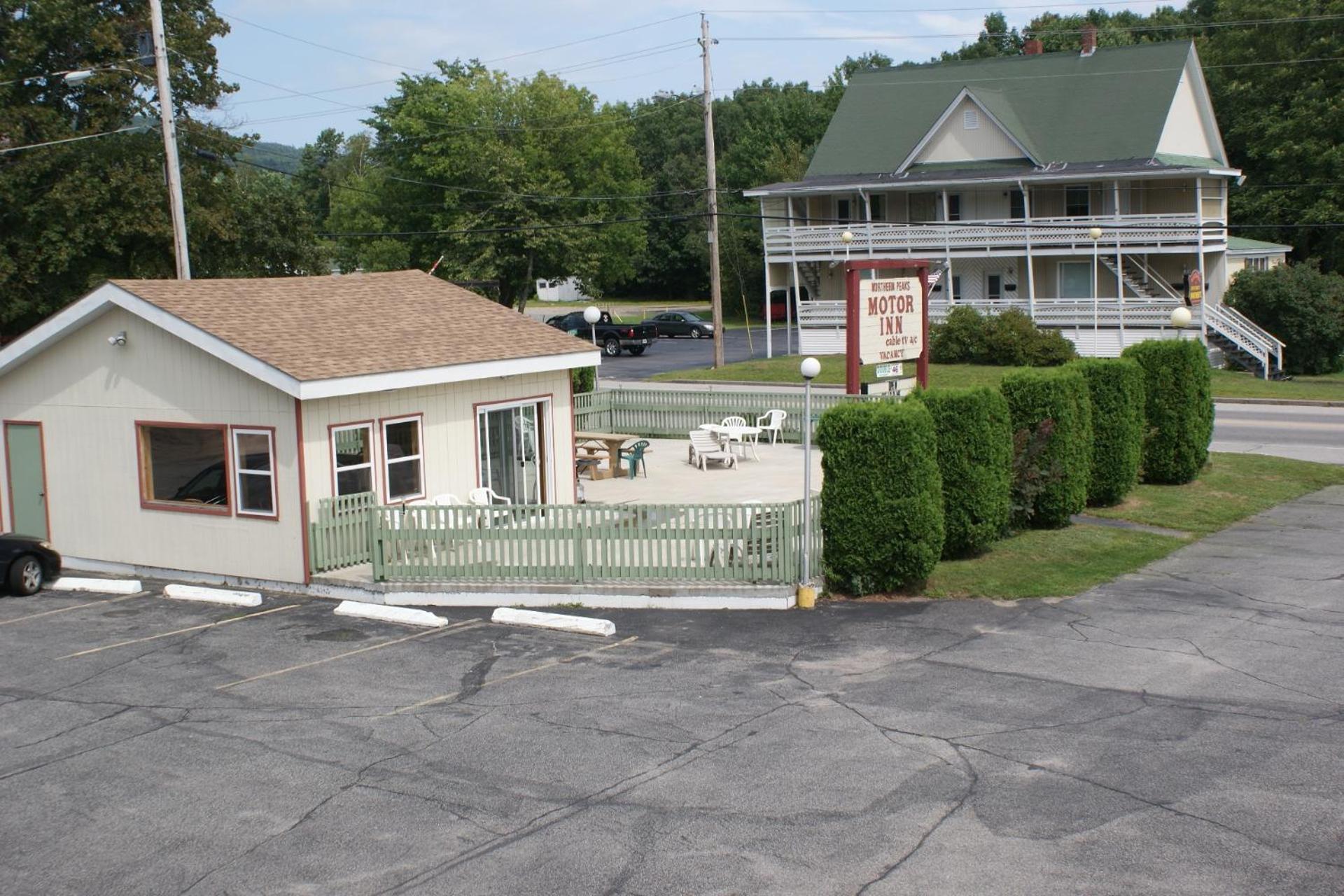 Northern Peaks Motor Inn Gorham Buitenkant foto